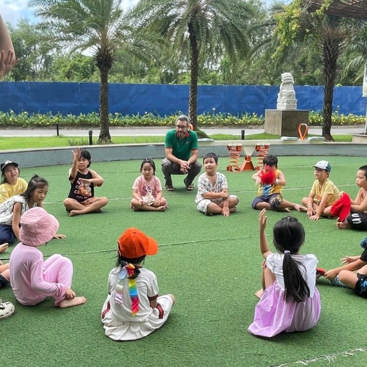 Hoạt động ngoài trời